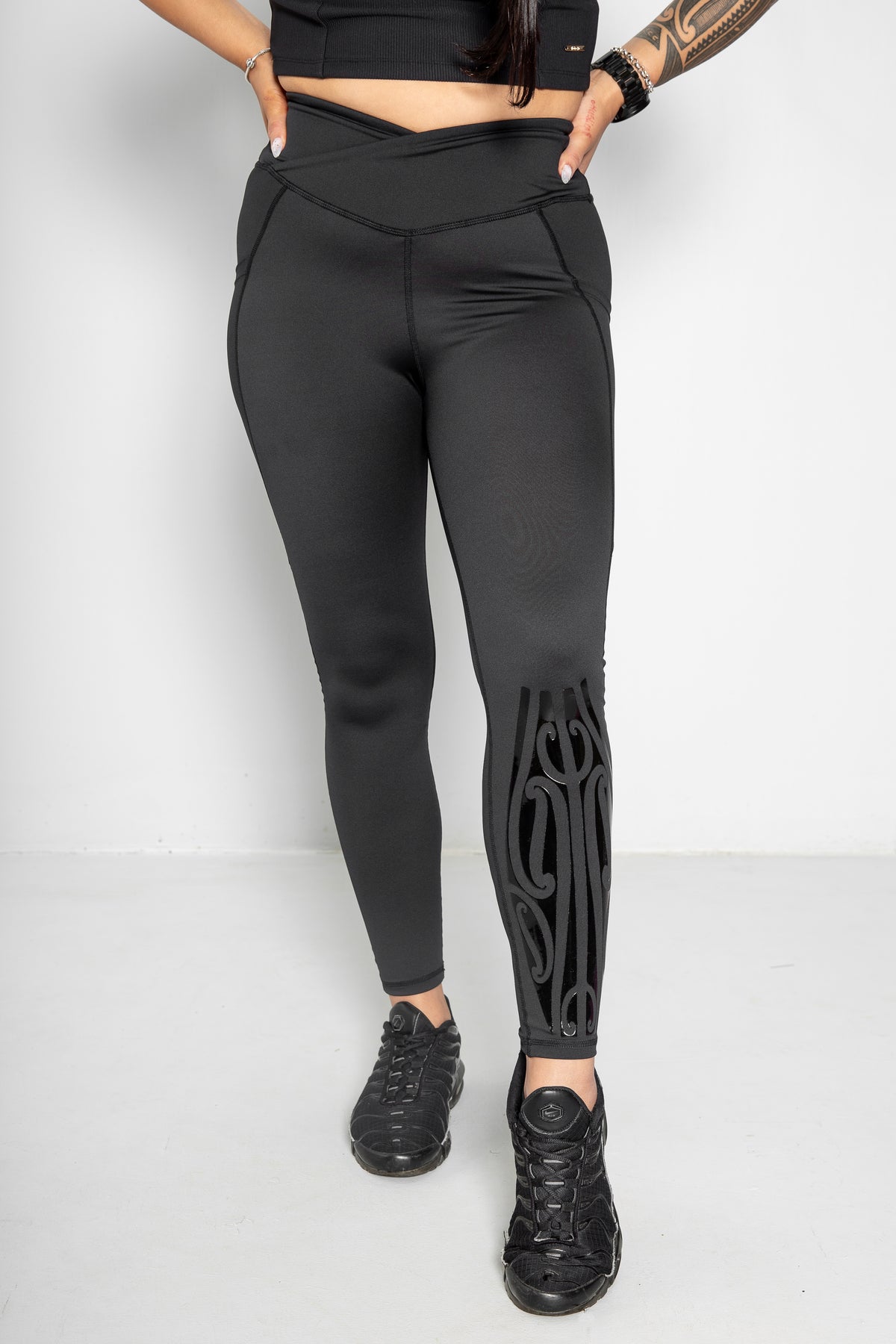 Black Vol 2 Tamoko Leggings